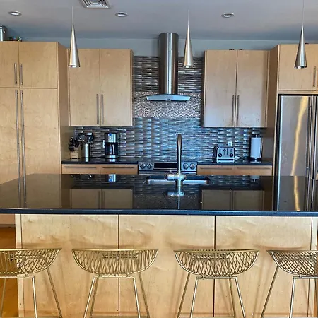 Boston Harbor Views Modern North End Condo Free Parking!